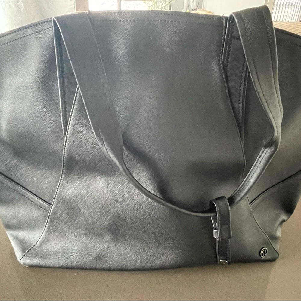 Lululemon Tote